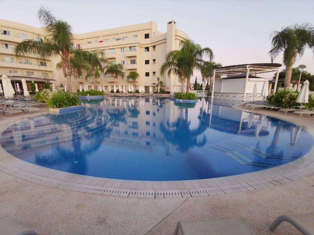 Sunrise Oasis Hotel & Waterpark Protaras Ngoại thất bức ảnh